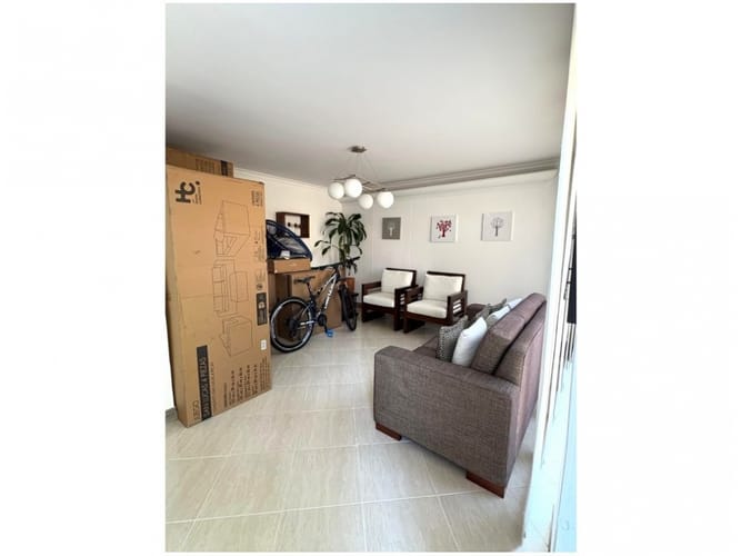 Casa de 4 alcobas en venta en Castropol, Medellín, 200 m² · foto 8 de 24