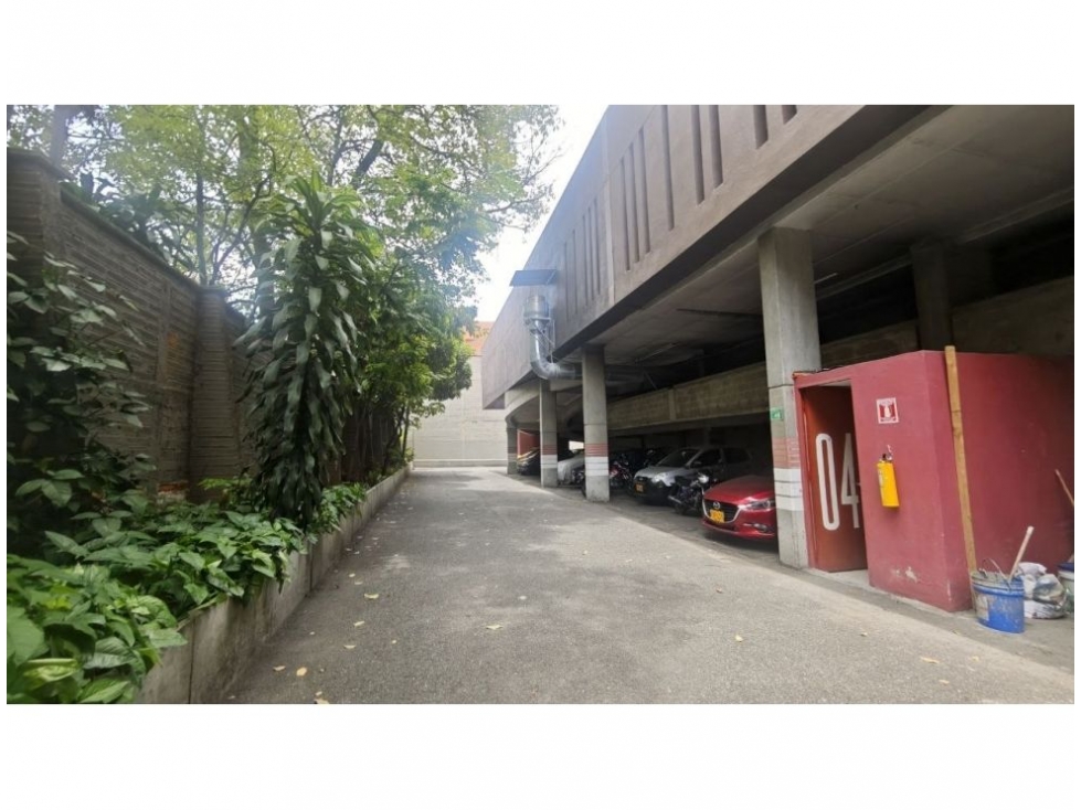 Apartamento en venta en Los Colores, Medellín · foto 4 de 24