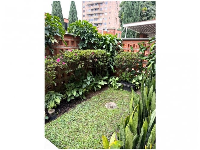 Casa de 4 alcobas en venta en Castropol, Medellín, 200 m² · foto 9 de 24
