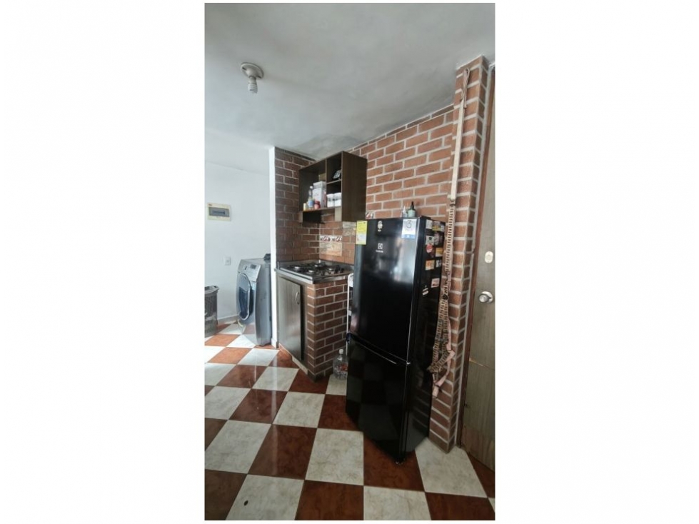 Apartamento en venta en Los Colores, Medellín · foto 6 de 24