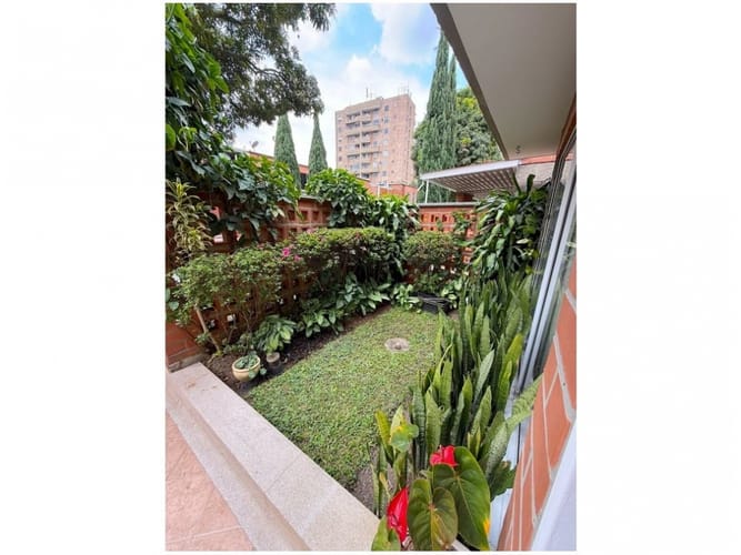 Casa de 4 alcobas en venta en Castropol, Medellín, 200 m² · foto 11 de 24