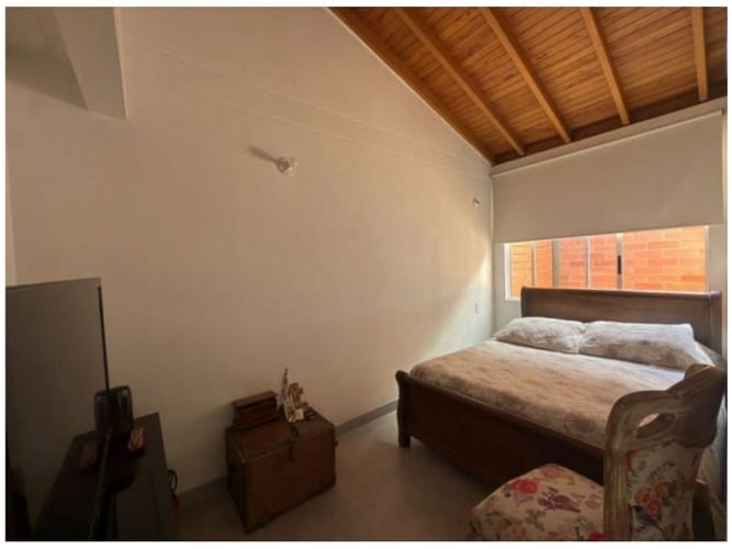 Casa de 3 alcobas en venta en Montessori, Envigado, 190 m² · foto 12 de 19