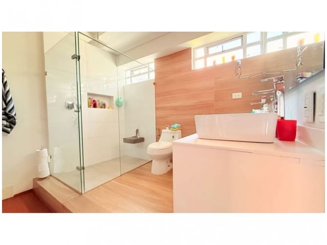 Casa de 4 alcobas en venta en La Sebastiana, Envigado, 189 m² · foto 13 de 24