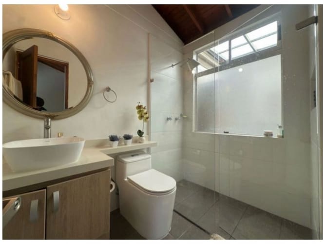 Casa de 3 alcobas en venta en Montessori, Envigado, 190 m² · foto 13 de 19