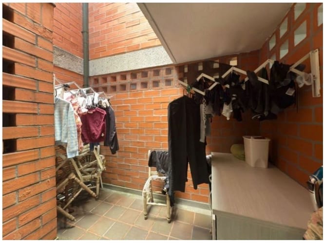 Casa de 3 alcobas en venta en Montessori, Envigado, 190 m² · foto 14 de 19