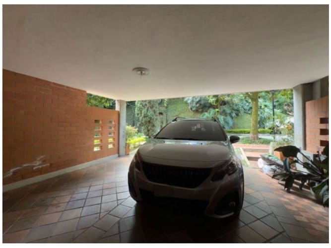 Casa de 3 alcobas en venta en Montessori, Envigado, 190 m² · foto 16 de 19