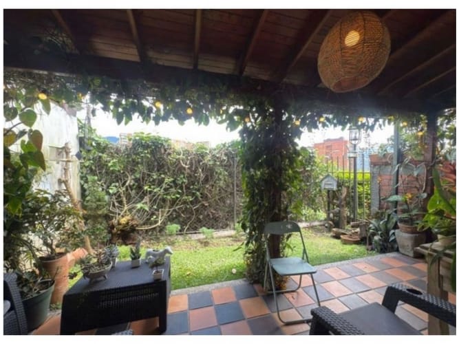Casa de 3 alcobas en venta en Montessori, Envigado, 190 m² · foto 18 de 19