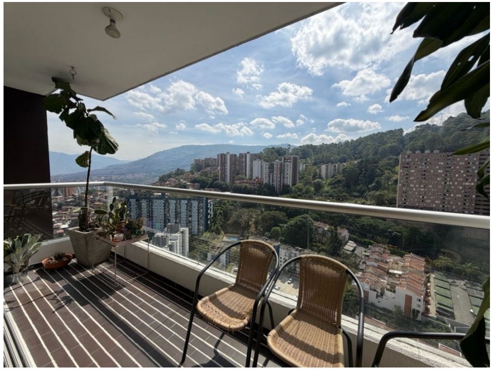 Apartamento en venta en Loma Del Indio, Medellín · foto 7 de 14