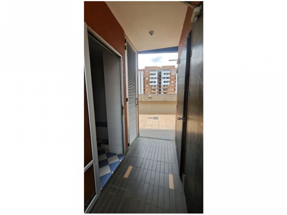 Apartamento en venta en Los Colores, Medellín · foto 19 de 24