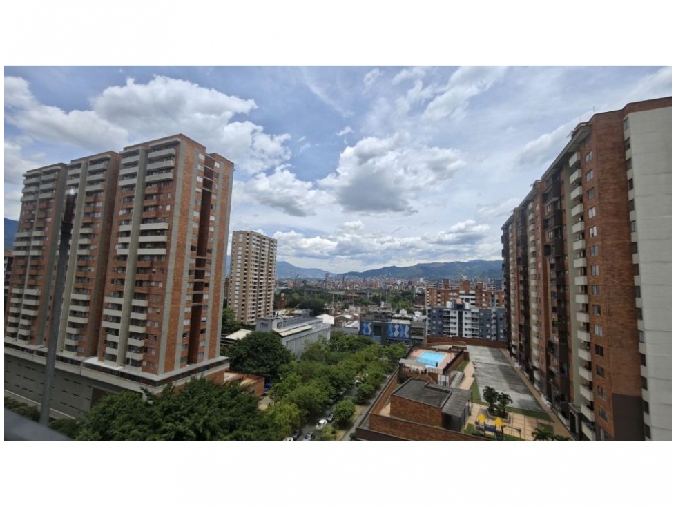 Apartamento en venta en Los Colores, Medellín · foto 23 de 24