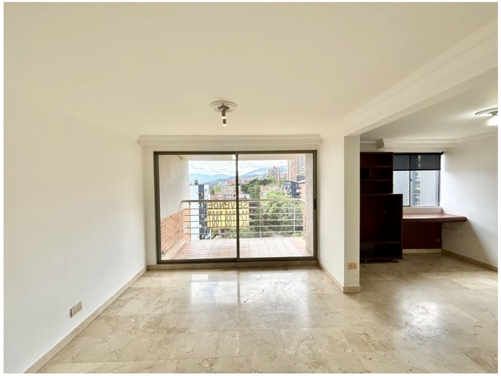 Apartamento en venta en El Poblado, Medellín · foto 9 de 24