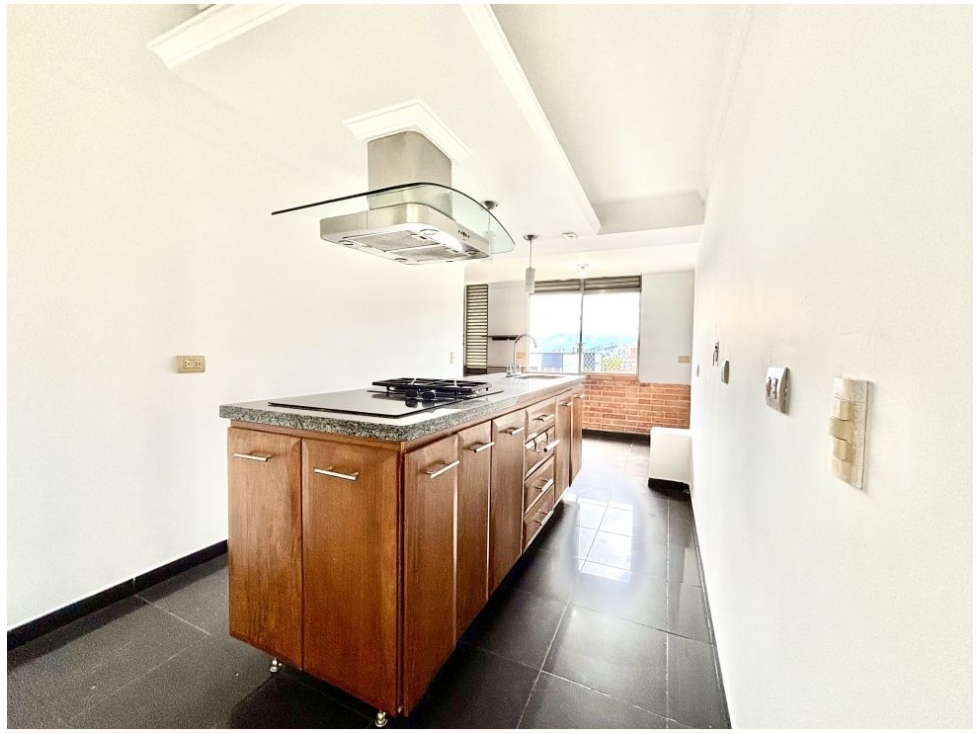 Apartamento en venta en El Poblado, Medellín · foto 10 de 24