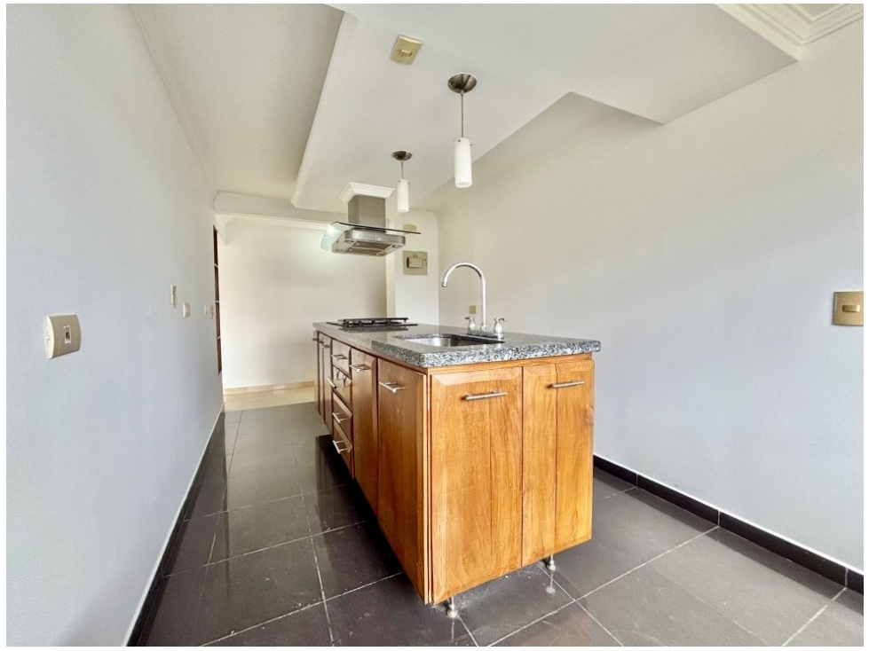 Apartamento en venta en El Poblado, Medellín · foto 11 de 24