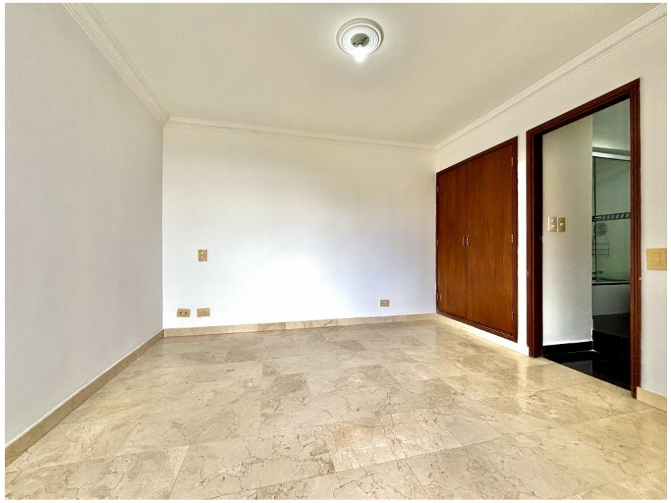 Apartamento en venta en El Poblado, Medellín · foto 14 de 24
