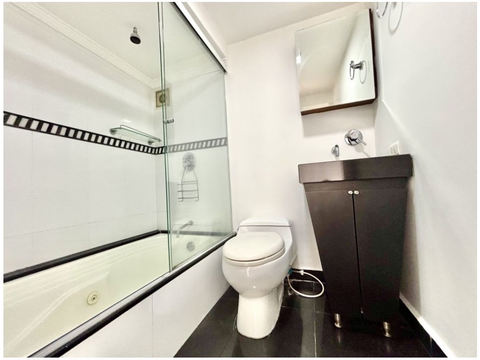Apartamento en venta en El Poblado, Medellín · foto 15 de 24