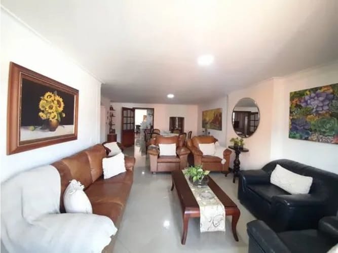 Apartamento de 3 alcobas en venta en Estadio, Medellín, 129 m² · foto 4 de 16