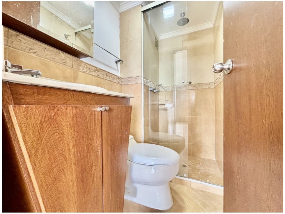Apartamento en venta en El Poblado, Medellín · foto 18 de 24