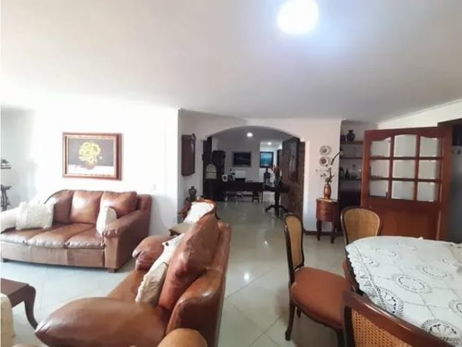 Apartamento de 3 alcobas en venta en Estadio, Medellín, 129 m² · foto 6 de 16