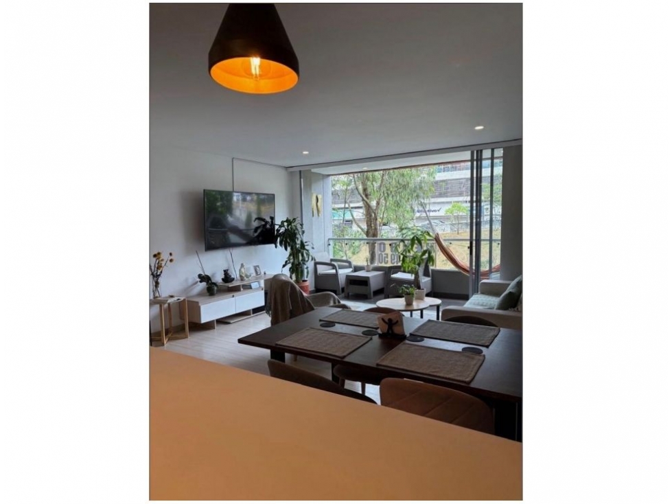Apartamento en venta en Loma Del Chocho, Envigado · foto 2 de 10