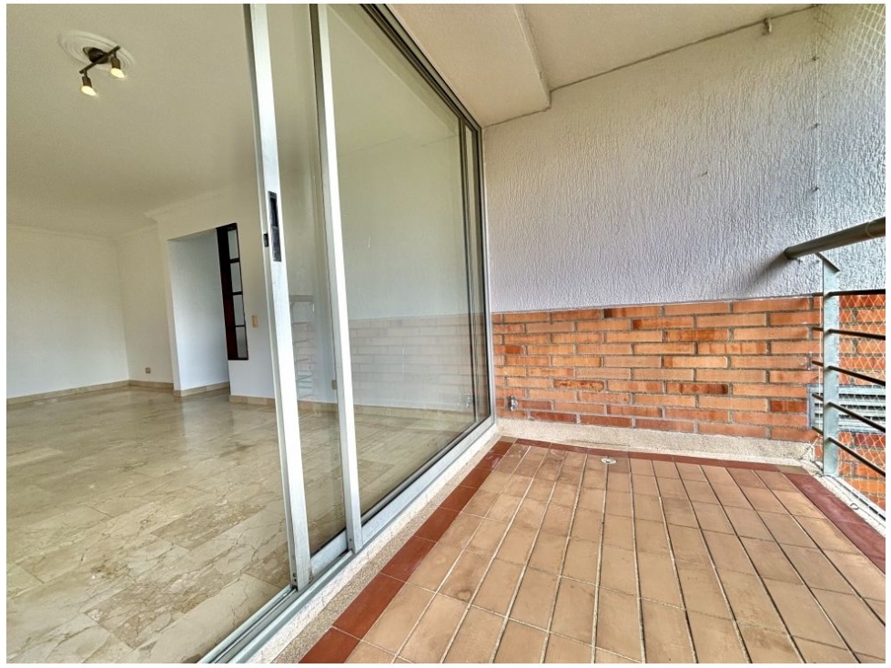 Apartamento en venta en El Poblado, Medellín · foto 21 de 24