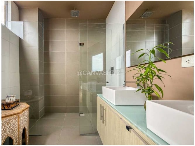 Casa de 3 alcobas en venta en Urbanización Las Cumbres, Envigado, 223 m² · foto 10 de 13