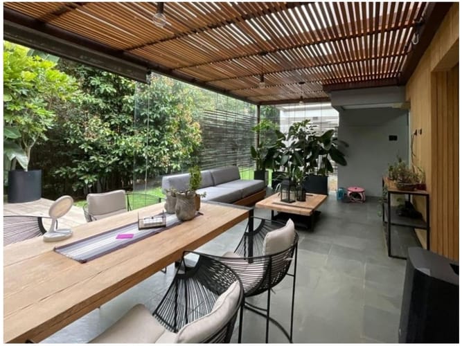 Casa de 3 alcobas en venta en Loma Del Escobero, Envigado, 300 m² · foto 9 de 22