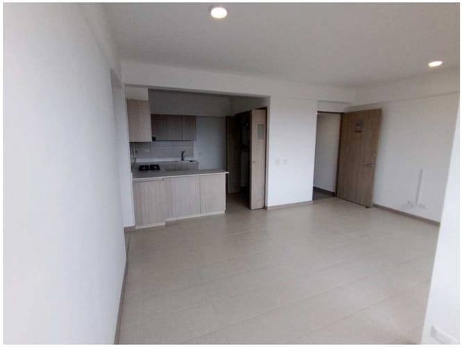 Apartamento de 3 alcobas en venta en San Agustin Suramerica, Rionegro, 77 m² · foto 3 de 19