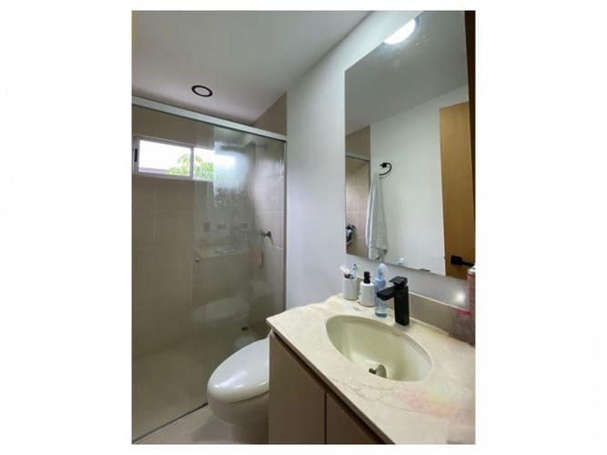 Casa de 3 alcobas en venta en Loma Del Escobero, Envigado, 300 m² · foto 17 de 22