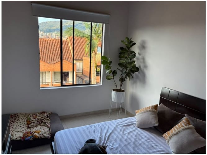 Casa de 3 alcobas en venta en El Dorado, Envigado, 135 m² · foto 5 de 24
