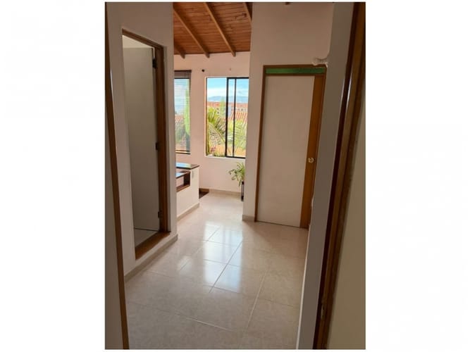 Casa de 3 alcobas en venta en El Dorado, Envigado, 135 m² · foto 8 de 24