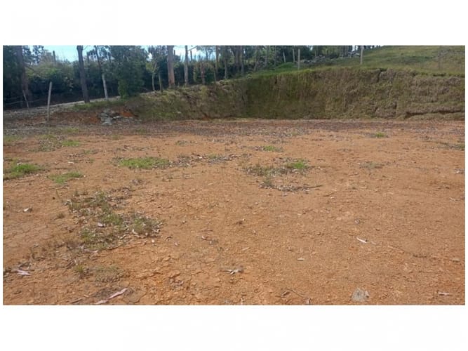 Lote en venta en Guarne, 9436 m² · foto 4 de 7