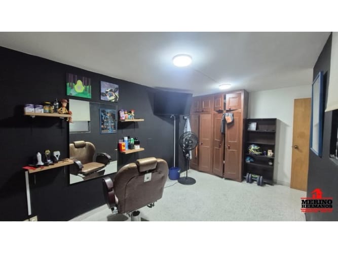 Casa de 3 alcobas en venta en Los Naranjos, Itagüí, 85 m² · foto 2 de 17