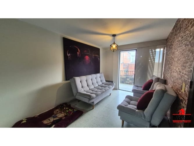 Casa de 3 alcobas en venta en Los Naranjos, Itagüí, 85 m² · foto 16 de 17