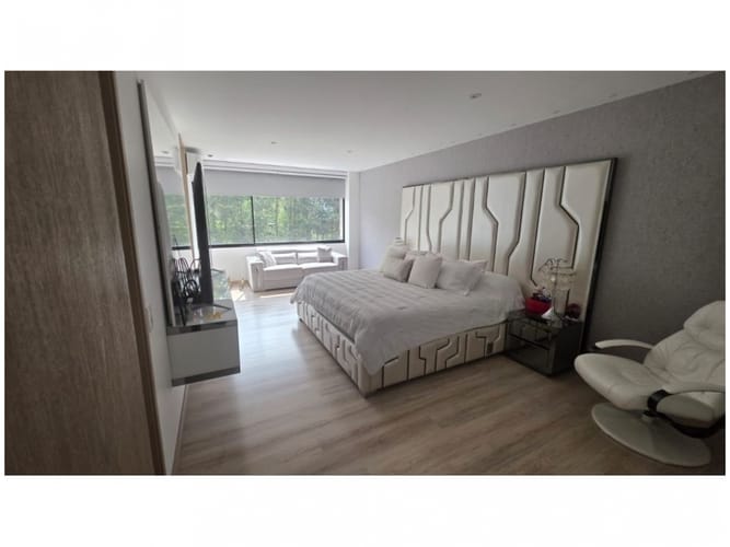 Casa de 4 alcobas en venta en Escobero, Envigado, 224 m² · foto 6 de 24