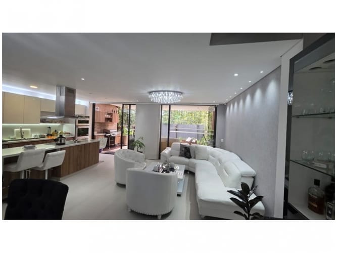 Casa de 4 alcobas en venta en Escobero, Envigado, 224 m² · foto 7 de 24