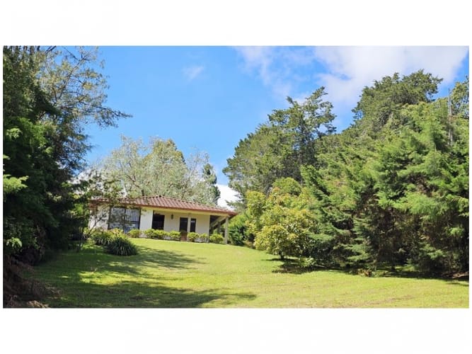 Finca en venta en El Retiro, 145 m² · foto 2 de 18
