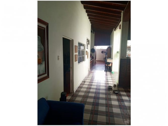 Casa de 6 alcobas en venta en Florida Nueva, Medellín, 322 m² · foto 3 de 6