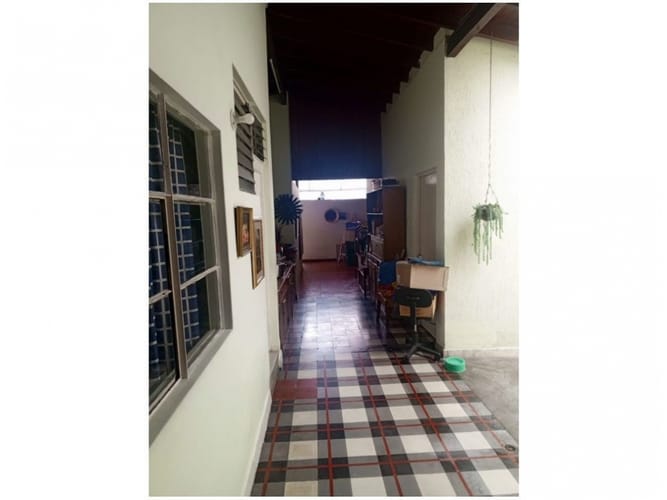 Casa de 6 alcobas en venta en Florida Nueva, Medellín, 322 m² · foto 4 de 6