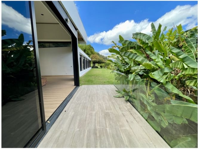 Casa de 3 alcobas en venta en El Poblado, Medellín, 450 m² · foto 9 de 24
