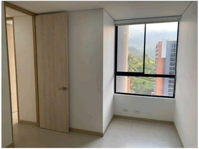 Apartamento de 3 alcobas en venta en Escobero, Envigado, 94 m² · foto 7 de 10