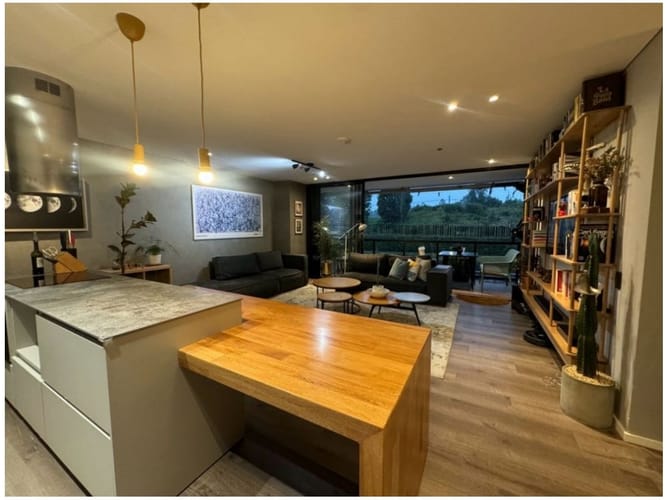 Apartamento de 2 alcobas en venta en El Poblado, Medellín, 120 m² · foto 3 de 19