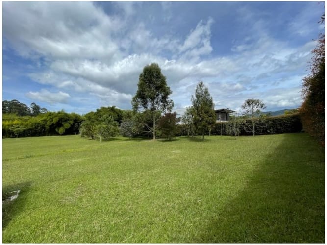 Lote en venta en Cabeceras De Llanogrande, Rionegro, 3200 m² · foto 9 de 17