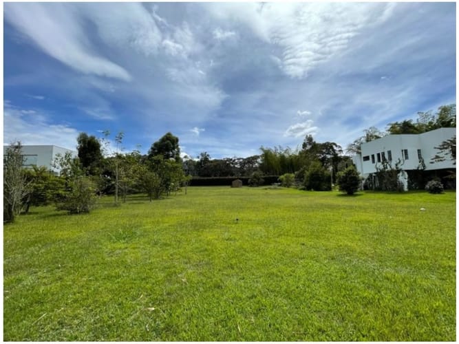 Lote en venta en Cabeceras De Llanogrande, Rionegro, 3200 m² · foto 14 de 17