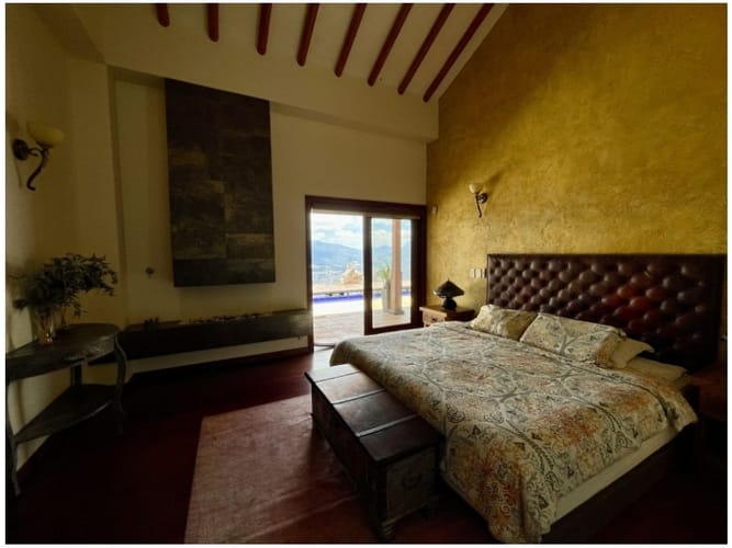 Casa de 3 alcobas en venta en El Poblado, Medellín, 500 m² · foto 22 de 24