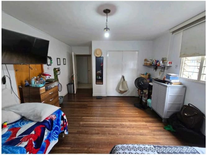 Casa de 7 alcobas en venta en Estadio, Medellín, 362 m² · foto 9 de 16
