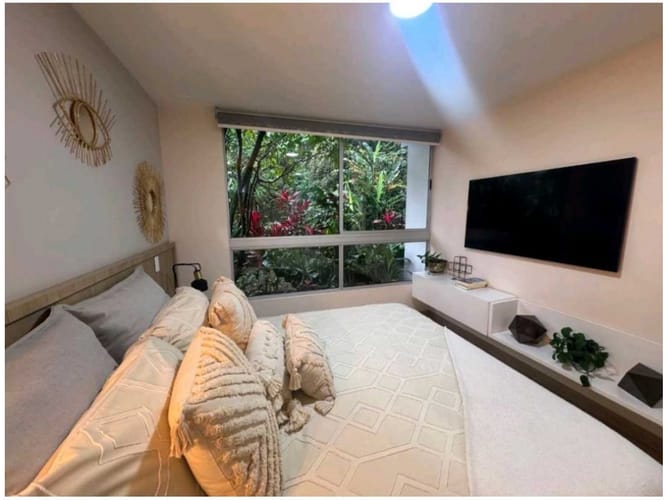 Apartamento de 2 alcobas en venta en Suramérica, Itagüí, 76 m² · foto 10 de 18