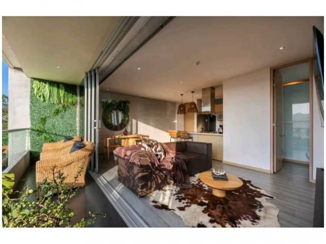 Apartaestudio en venta en El Poblado, Medellín, 70 m² · foto 1 de 23