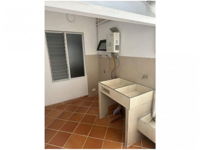Casa de 4 alcobas en venta en Florida Nueva, Medellín, 146 m² · foto 9 de 19