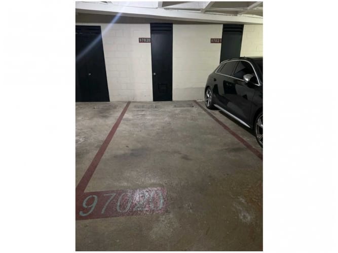 Apartaestudio en venta en El Poblado, Medellín, 70 m² · foto 23 de 23