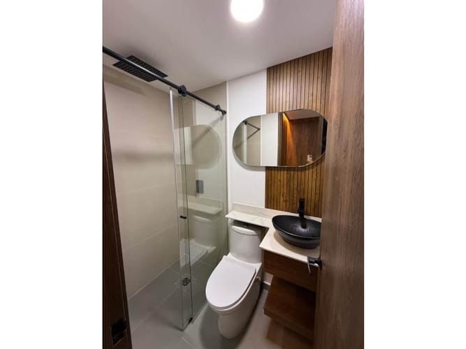 Apartamento de 4 alcobas en venta en Laureles, Medellín, 243 m² · foto 2 de 5